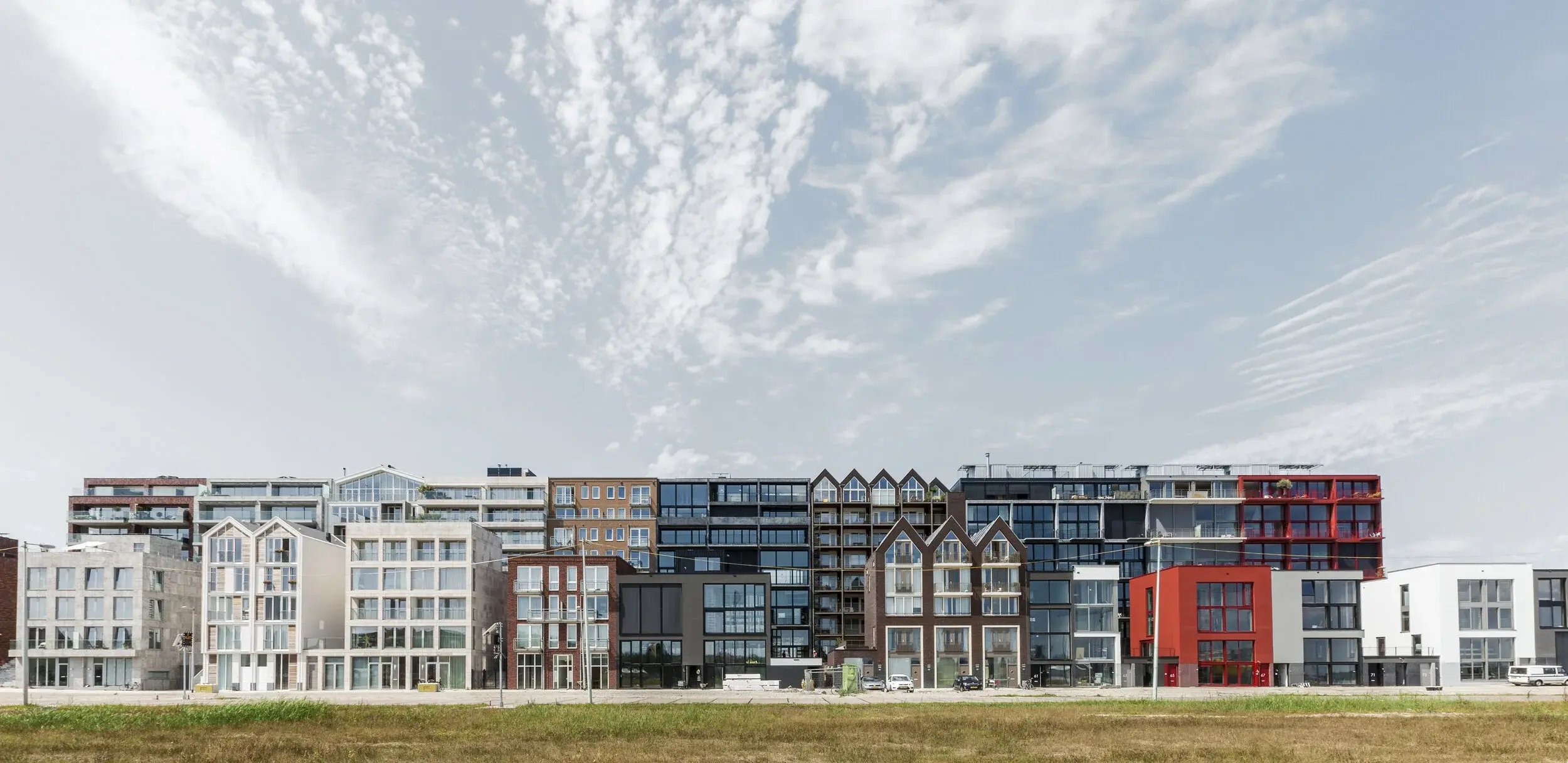 Superlofts+Houthavens+-+Marc+Koehler+Architects+(photo+by+Marcel+van+der+Burg)